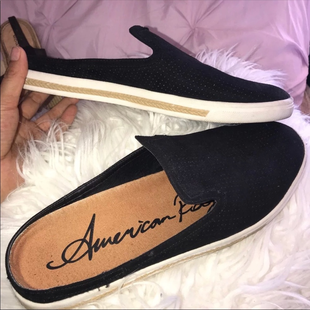 Shoes/slides